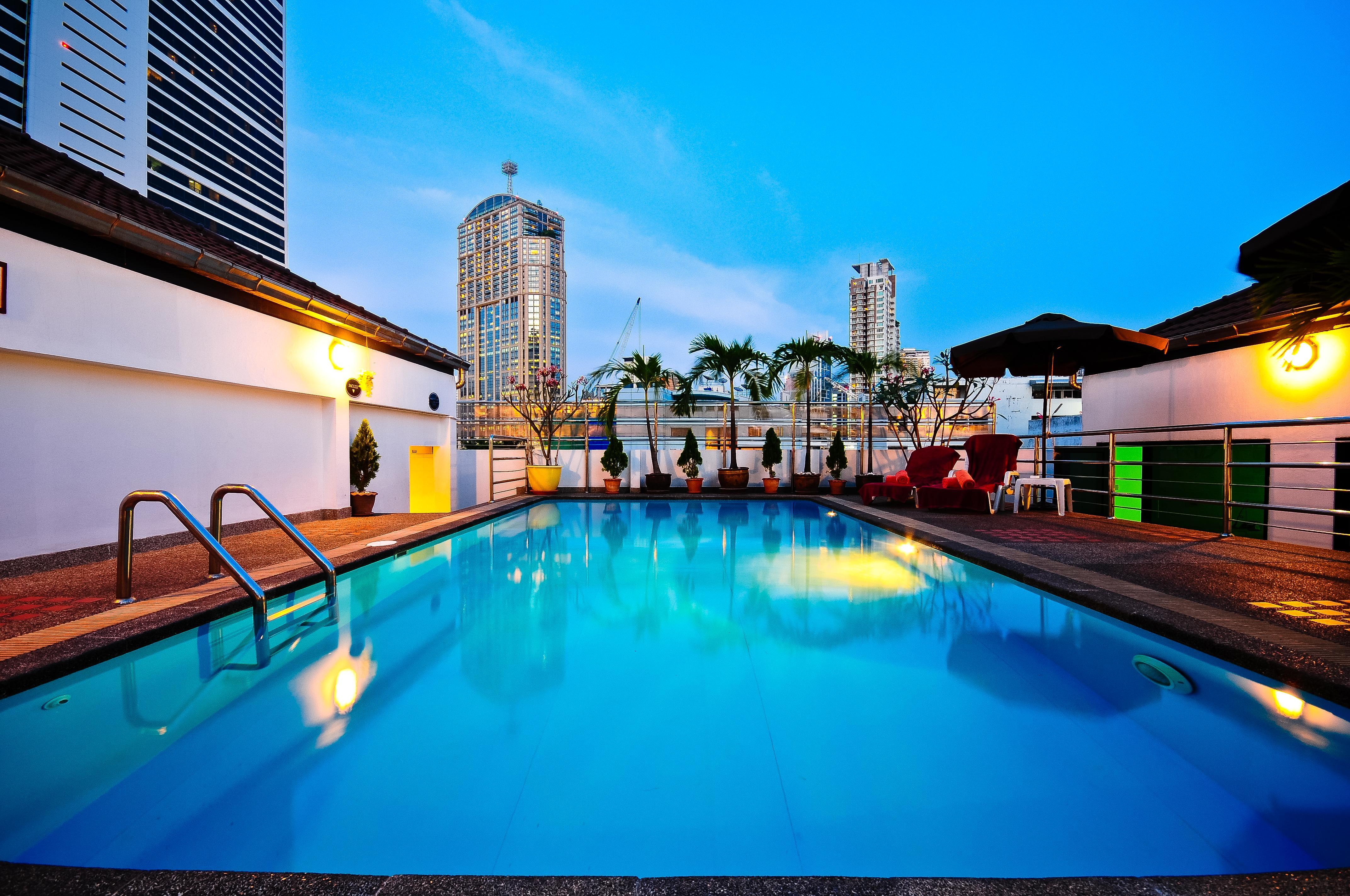 Admiral Suites Bangkok Ngoại thất bức ảnh