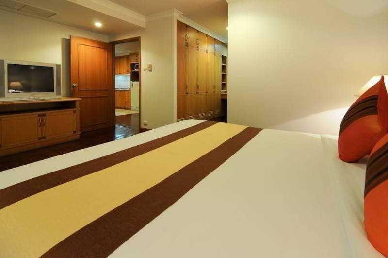 Admiral Suites Bangkok Ngoại thất bức ảnh