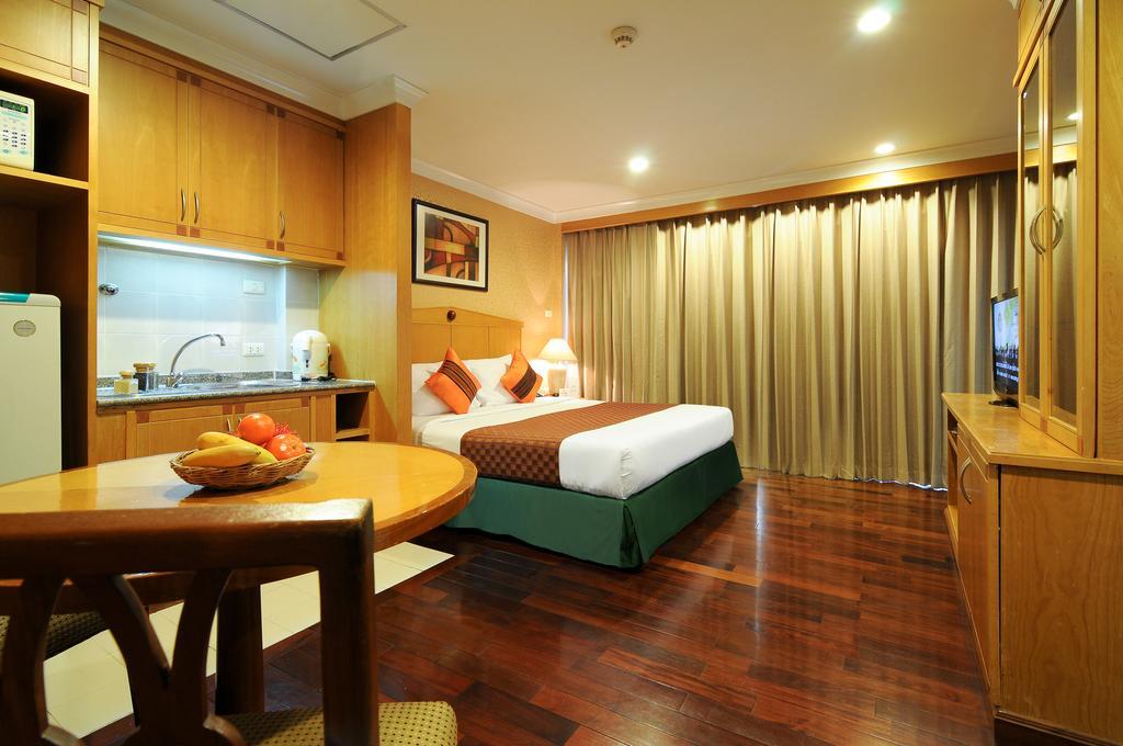 Admiral Suites Bangkok Phòng bức ảnh