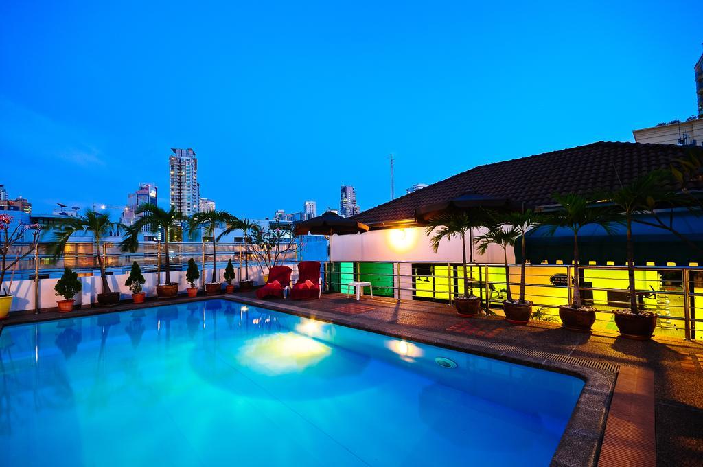 Admiral Suites Bangkok Ngoại thất bức ảnh