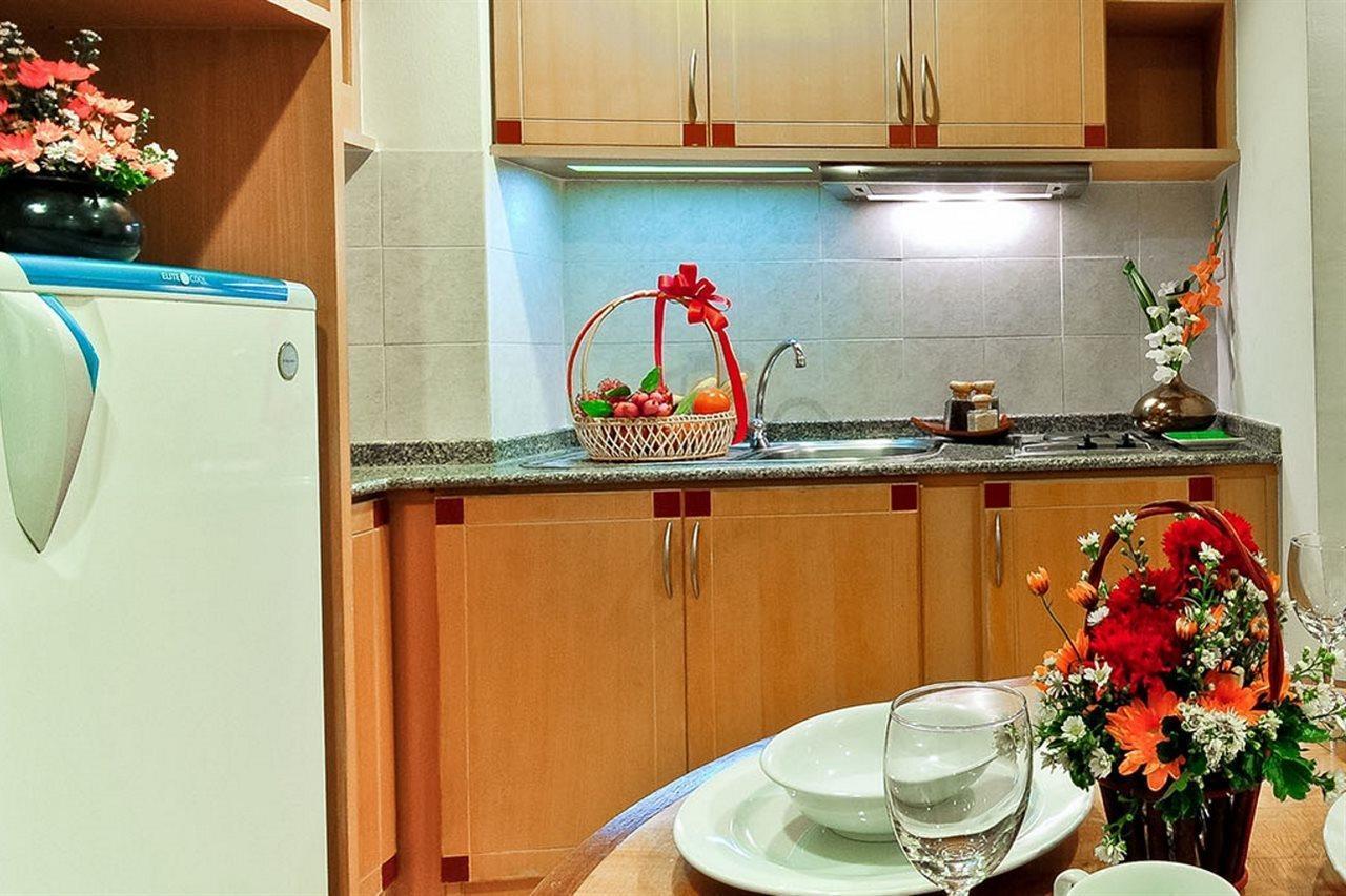 Admiral Suites Bangkok Ngoại thất bức ảnh