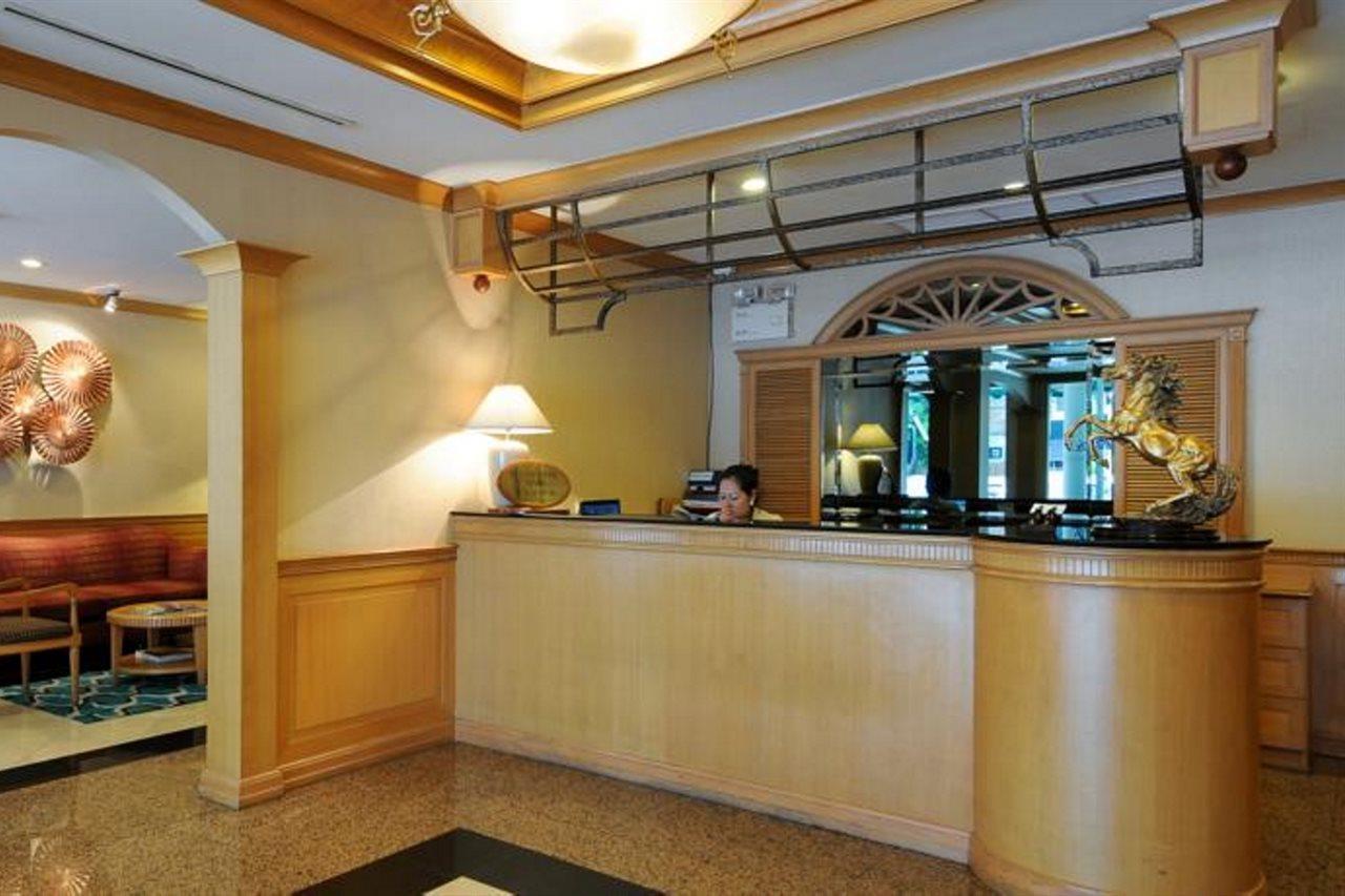 Admiral Suites Bangkok Ngoại thất bức ảnh