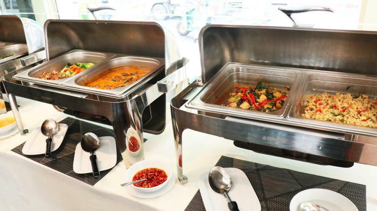 Admiral Suites Bangkok Ngoại thất bức ảnh